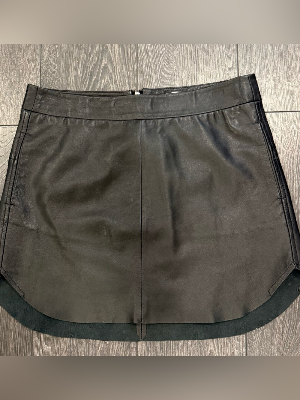 Karina Grimaldi Women's Black Leather Mini Skirt - Classic Style